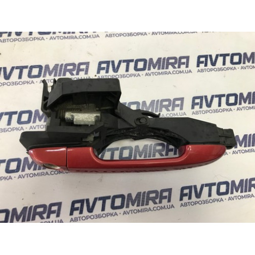 Ручка правой передней двери внешняя Kia Ceed цвет AA1 2006-2012 9030902200